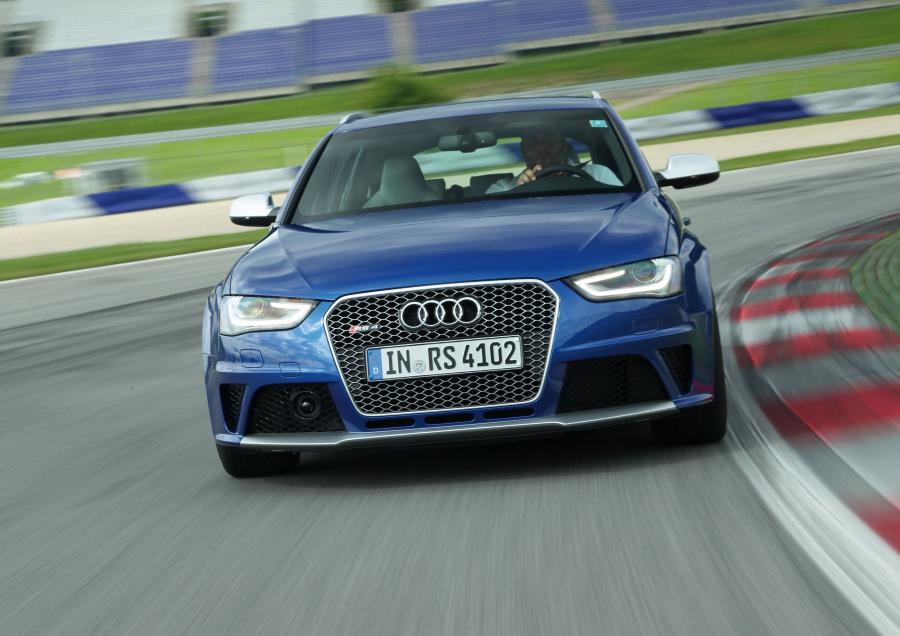  Audi RS4 Avant (B8, 8K) 2012 года  (WW) (фото 17 из 114)